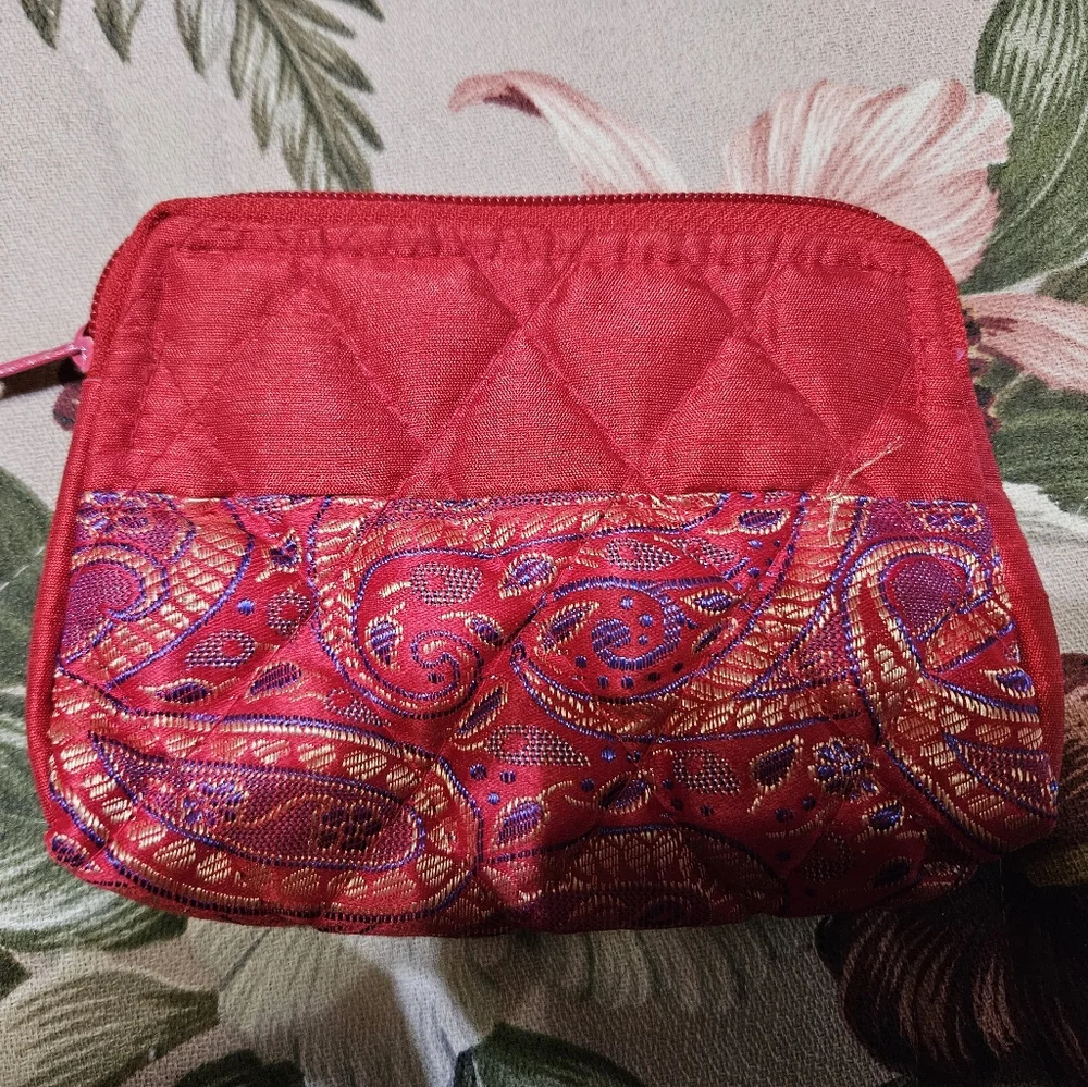 #605 Yazzii- Red Paisley Quilted Cosmetic Bag